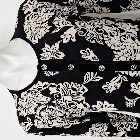 August Silk C'est City Silk Blend Black Cream Preppy Velvet Trim Cardigan Size L - Picture 2 of 14